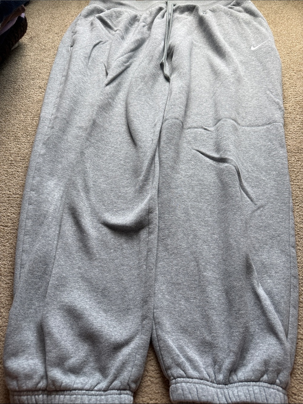 Nike Light Gray Jogger Sweatpants with White Swoosh - size XL